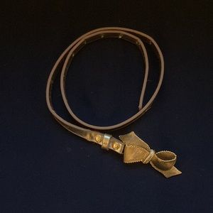 Lilly Pulitzer adjustable gold bow belt